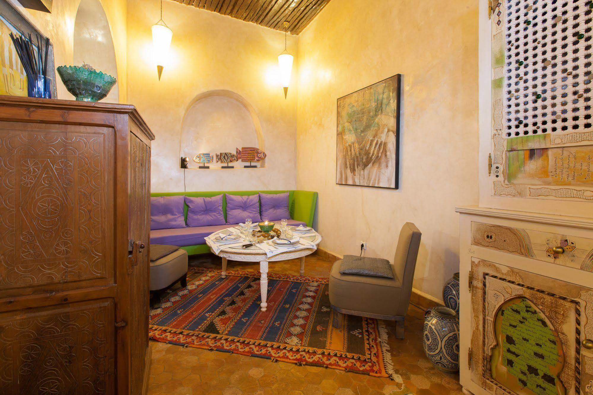 Riad Emotion Эс-Сувейра Экстерьер фото